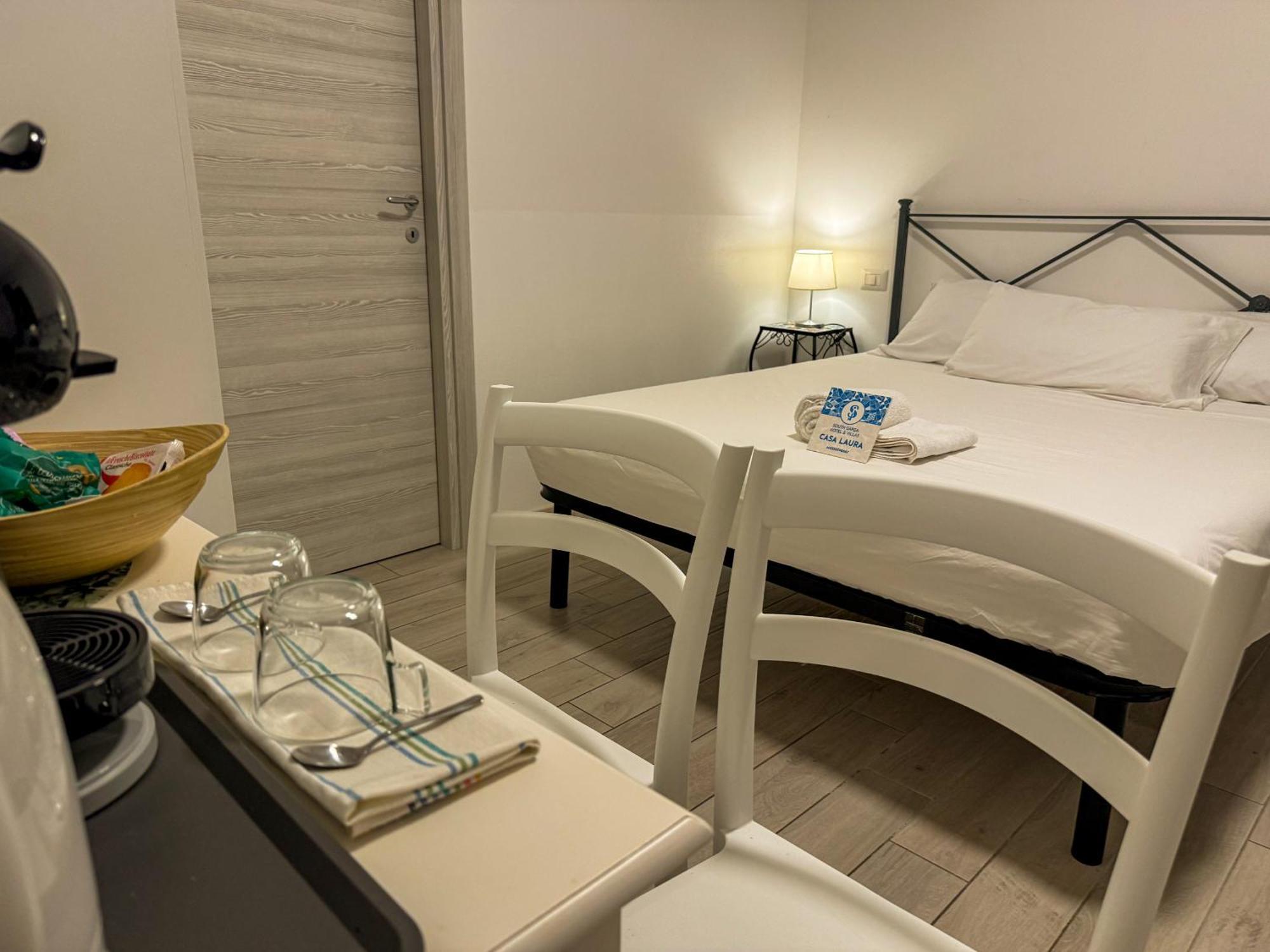 Casa Laura Hotel Peschiera del Garda Bagian luar foto