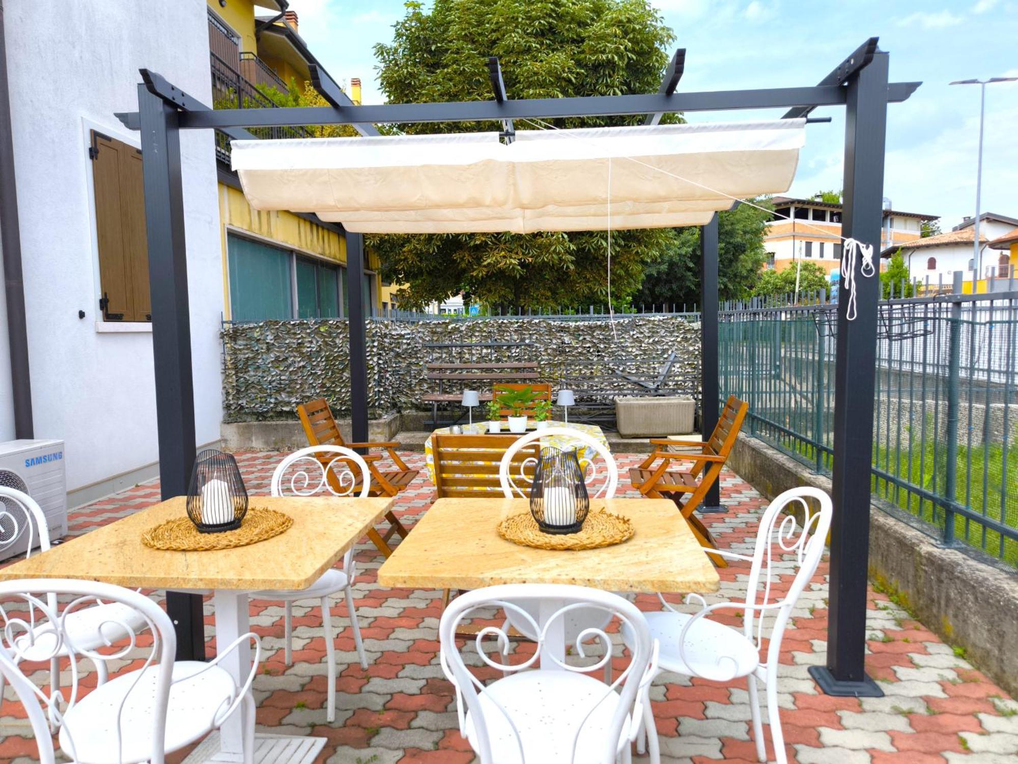 Casa Laura Hotel Peschiera del Garda Bagian luar foto