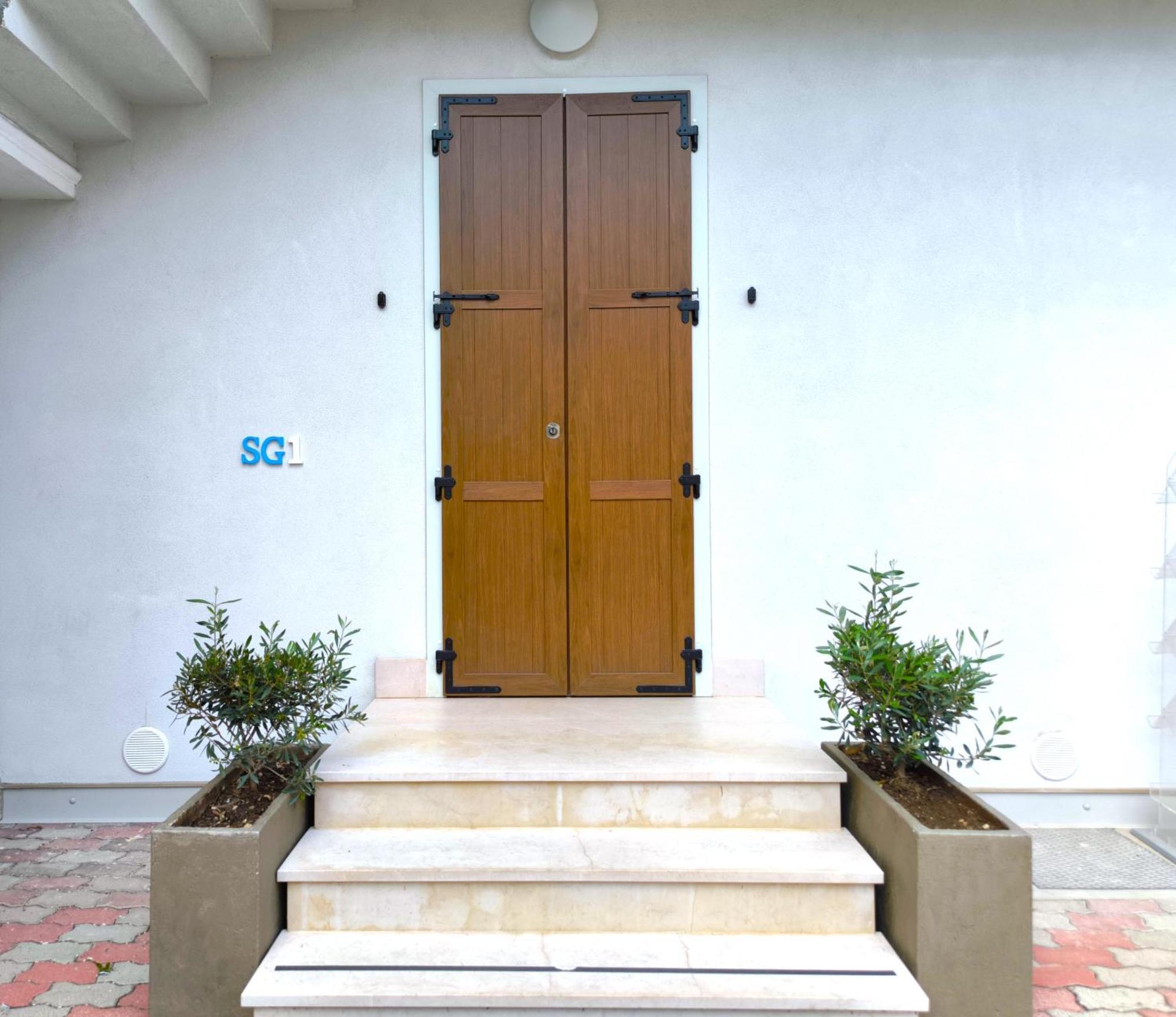 Casa Laura Hotel Peschiera del Garda Bagian luar foto