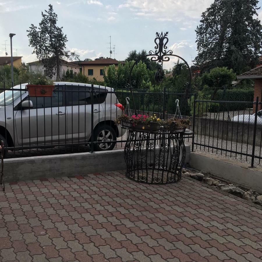 Casa Laura Hotel Peschiera del Garda Bagian luar foto